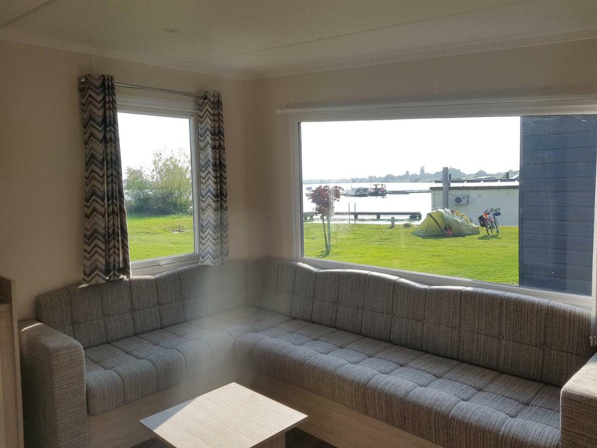 Chalet The Lake - De Schans Alphen Benedeneind ภายนอก รูปภาพ