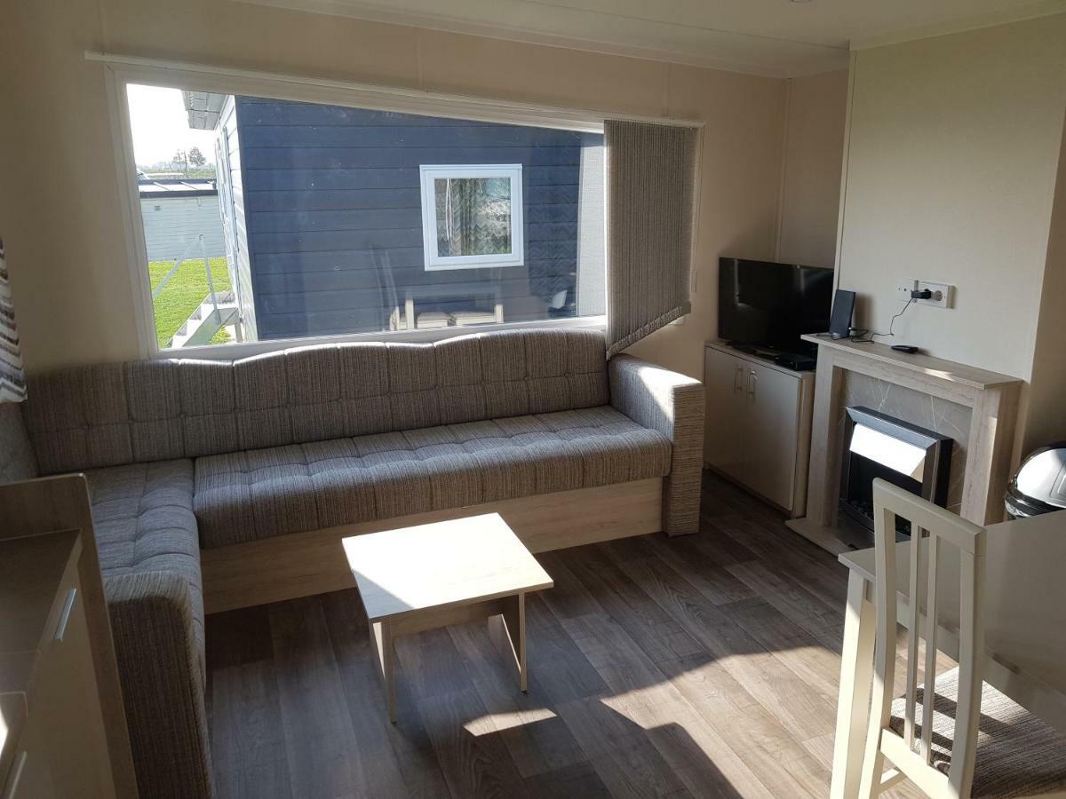 Chalet The Lake - De Schans Alphen Benedeneind ภายนอก รูปภาพ